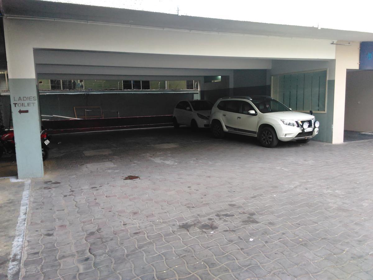 ארודה Hotel Sivaranjani מראה חיצוני תמונה