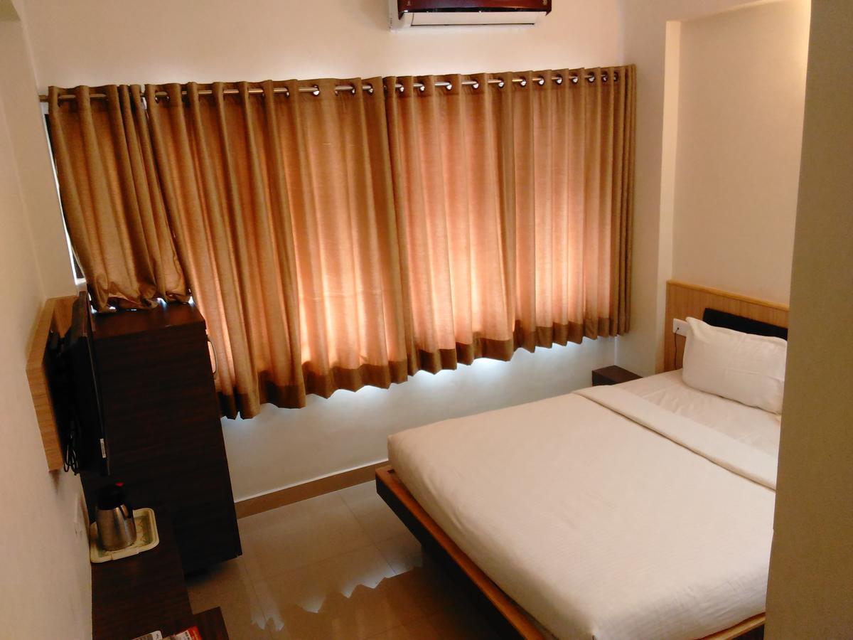 ארודה Hotel Sivaranjani מראה חיצוני תמונה