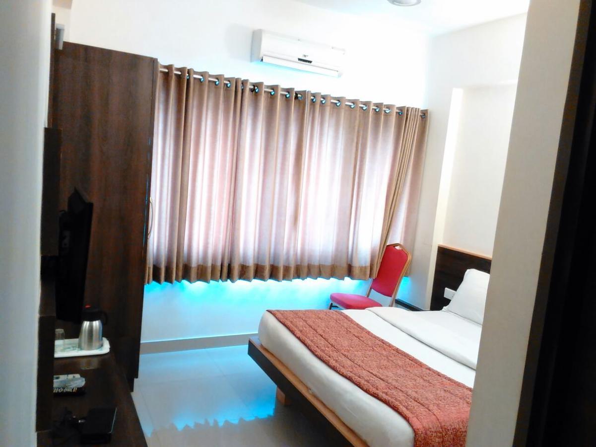 ארודה Hotel Sivaranjani מראה חיצוני תמונה