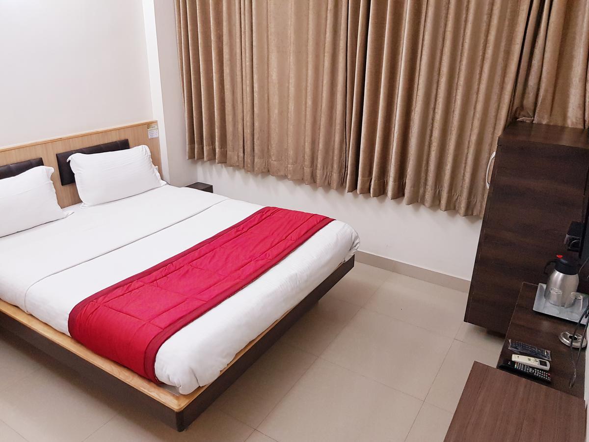 ארודה Hotel Sivaranjani מראה חיצוני תמונה