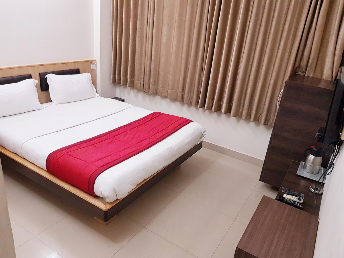 ארודה Hotel Sivaranjani מראה חיצוני תמונה